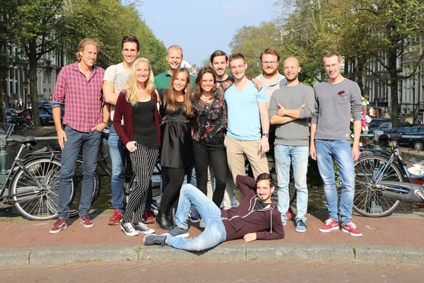 A picture of the Internet Marketing Universiteit customer service team in the Netherlands.
